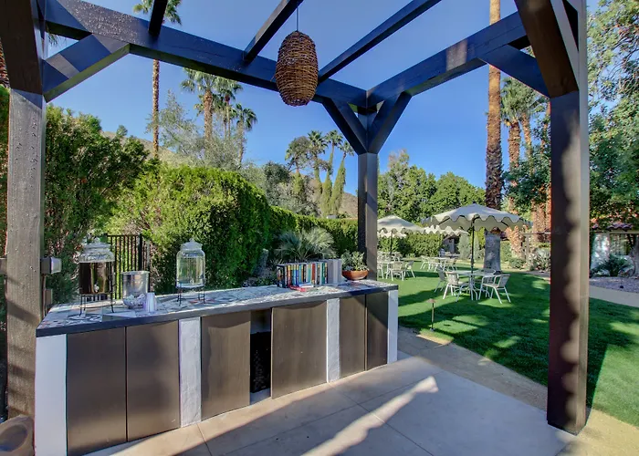 Ingleside Estate Hotel & Bungalows- Adults Only