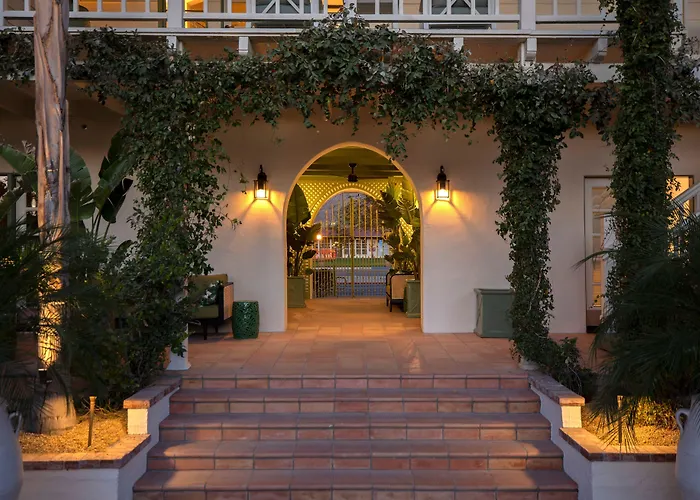 The Colony Palms Hotel And Bungalows - Adults Only
